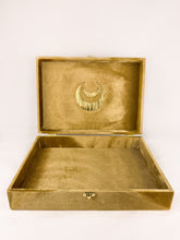 Luxury Islamic Gift Box Set - Ottoman Emerald Green & Gold Muslim Set - Sena Designs, Prayer Rug Tasbeeh Rosary Qur'an Storage Box Set, Fine Elegant Eid Gifts Ramadan Presents, Premium Janamaz Sejadah & Islamic Accessories Set,SD-LGFTBX-OTTMN-GreeGo